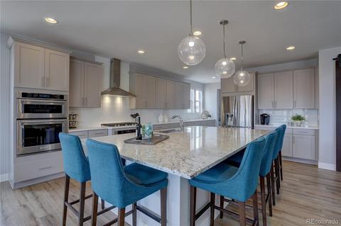 8127 S Kellerman Cir, Aurora, CO 80016 photo 1