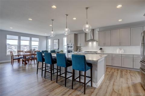 8127 S Kellerman Cir, Aurora, CO 80016 photo 4