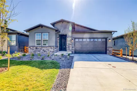 23902 E 40th Ave, Aurora, CO 80019