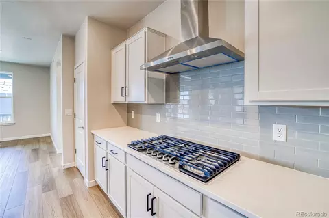 23902 E 40th Ave, Aurora, CO 80019 photo 3