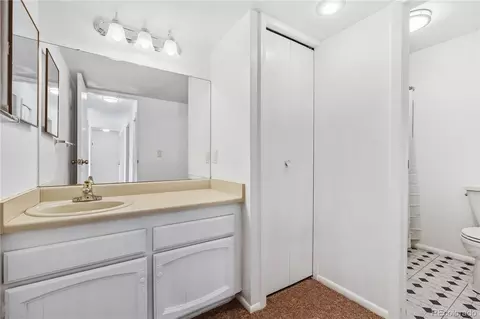 14216 E 1st Dr #B10, Aurora, CO 80011 photo 12