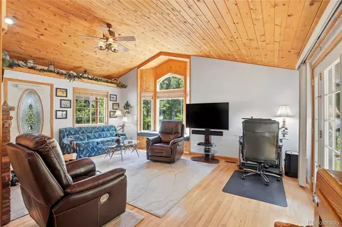 Living - 2772 Riverside Dr, Lyons, CO 80540 photo 2 of 5