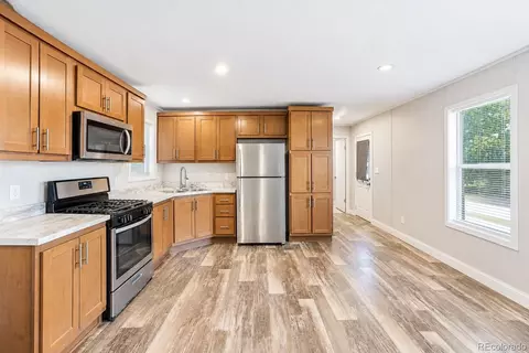 215 Palmer Ave, Bennett, CO 80102 photo 6