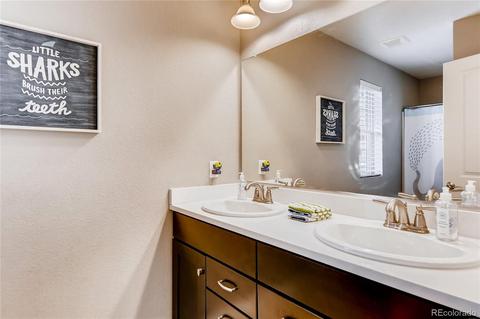 8434 E 49th Dr, Denver, CO 80238 photo 15