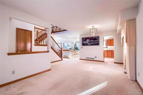 18588 E Hamilton Dr, Aurora, CO 80013 photo 4