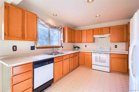 18588 E Hamilton Dr, Aurora, CO 80013 photo 11