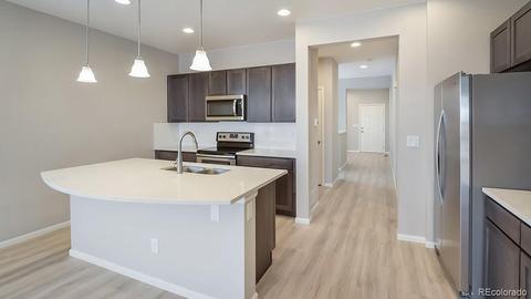 15455 E 47th Dr, Denver, CO 80239 photo 8
