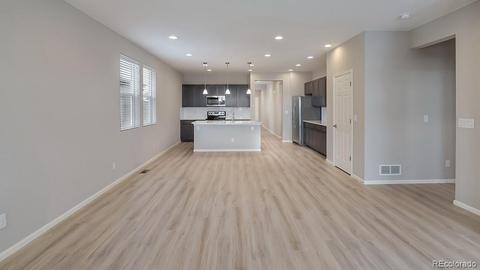 15455 E 47th Dr, Denver, CO 80239 photo 4