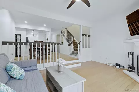 4229 S Mobile Cir #B, Aurora, CO 80013