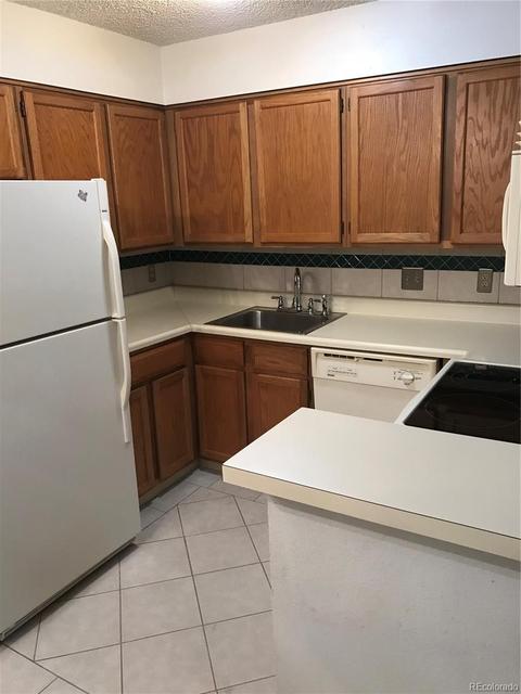 331 Wright St #303, Lakewood, CO 80228 photo 4