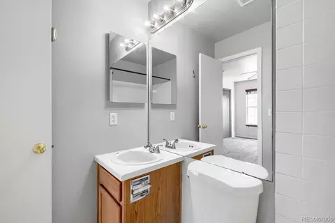 Bath - 12008 E Hoye Dr, Aurora, CO 80012 photo 5 of 5