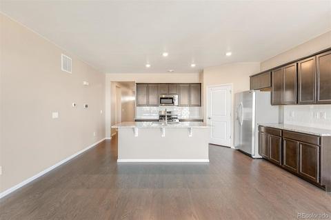 141 S Quantock St, Aurora, CO 80018 photo 8