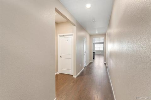 141 S Quantock St, Aurora, CO 80018 photo 4