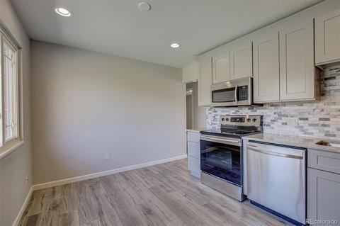 5376 Eagle St, Denver, CO 80239 photo 6
