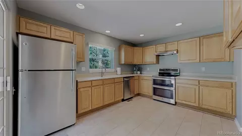 Kitchen - 10112 Grove Loop #A, Westminster, CO 80031 photo 2 of 2