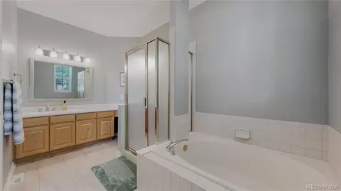 Bath - 10112 Grove Loop #A, Westminster, CO 80031 photo 1 of 7