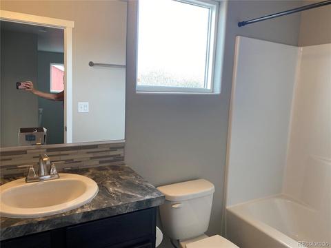 208 SE 4th St, Berthoud, CO 80513 photo 19