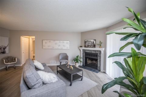 12513 E Pacific Cir #B, Aurora, CO 80014 photo 2