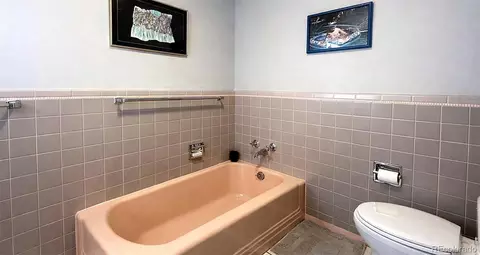 Bath - 1333 Mariposa Ave, Boulder, CO 80302 photo 1 of 1