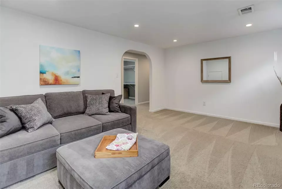 Living - 515 S Grant St, Denver, CO 80209 photo 4 of 4