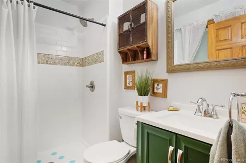 Bath - 125 Aspen Rd, Black Hawk, CO 80422 photo 1 of 2