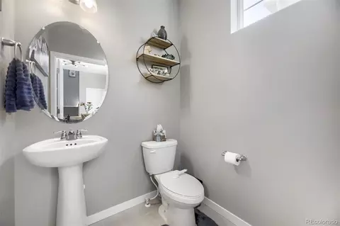 Bath - 21843 E 8th Ave, Aurora, CO 80018 photo 1 of 4