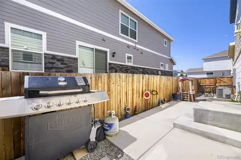 Exterior - 21843 E 8th Ave, Aurora, CO 80018 photo 4 of 5