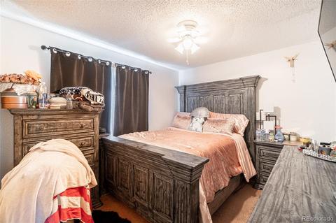 4926 Eugene Ct, Denver, CO 80239 photo 15