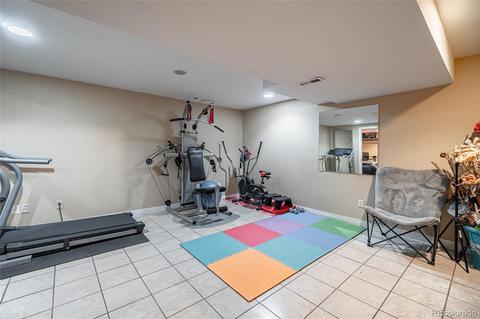 4926 Eugene Ct, Denver, CO 80239 photo 18