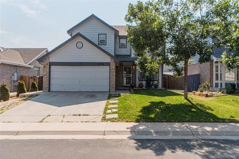 4926 Eugene Ct, Denver, CO 80239 photo 3