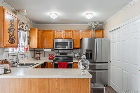 4926 Eugene Ct, Denver, CO 80239 photo 24
