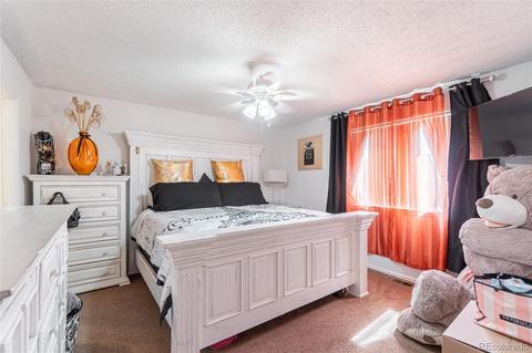 4926 Eugene Ct, Denver, CO 80239 photo 11