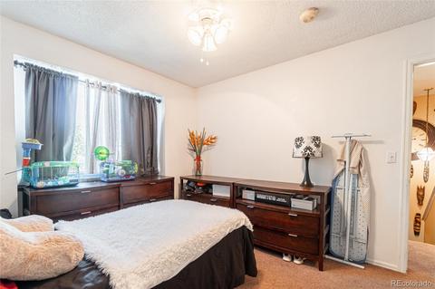 4926 Eugene Ct, Denver, CO 80239 photo 10