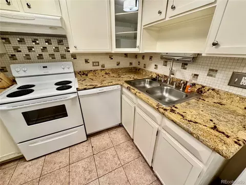 585 S Alton Way #7B, Denver, CO 80247