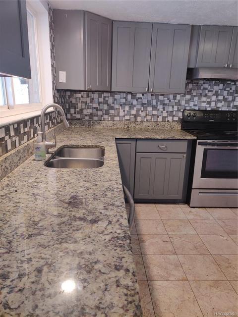 10705 E 6th Pl, Aurora, CO 80010 photo 6