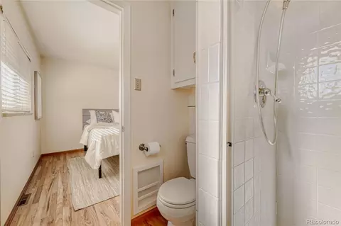 Bath - 8292 E Lehigh Dr, Denver, CO 80237 photo 2 of 5