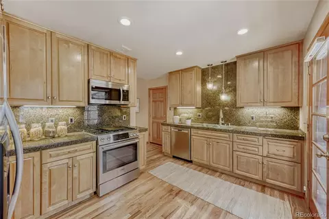 Kitchen - 8292 E Lehigh Dr, Denver, CO 80237 photo 1 of 4