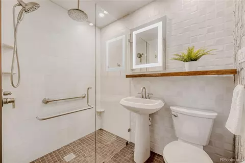 Bath - 8292 E Lehigh Dr, Denver, CO 80237 photo 3 of 5