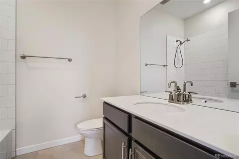 Bath - 27662 E 1st Ave, Aurora, CO 80018 photo 5 of 6