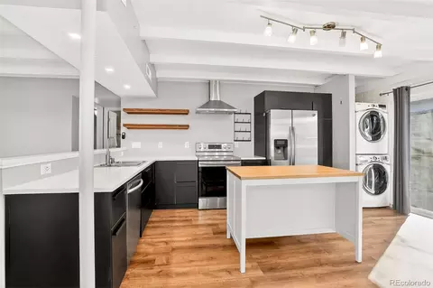 1044 Stuart St, Denver, CO 80204 photo 5