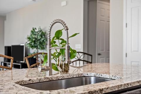 936 Waterloo Ct, Aurora, CO 80018 photo 8