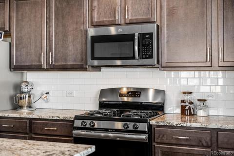 936 Waterloo Ct, Aurora, CO 80018 photo 10