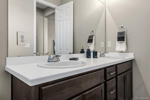 936 Waterloo Ct, Aurora, CO 80018 photo 25