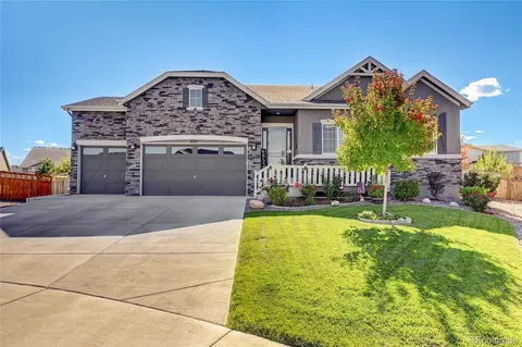 6715 Palmetto Ct, Castle Rock, CO 80108