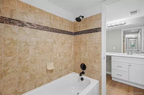 Bath - 14190 E Temple Dr #2, Aurora, CO 80015 photo 2 of 2