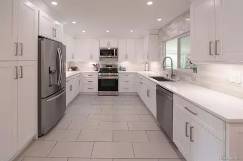 4425 E Harvard Ave, Denver, CO 80222 photo 12