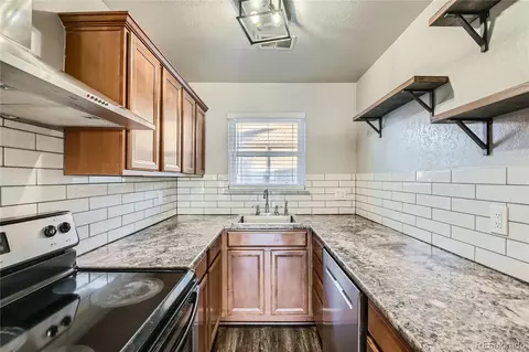 225 E 8th Ave #F11, Longmont, CO 80504