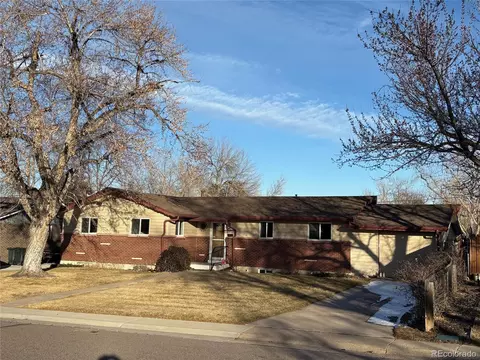 1630 S Balsam St, Lakewood, CO 80232