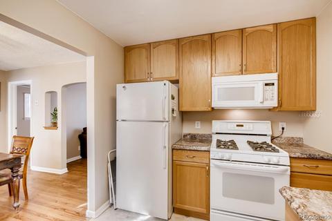 10734 E 7th Ave, Aurora, CO 80010 photo 4