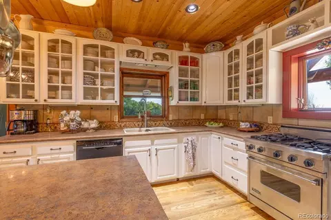 Kitchen - 503 County Road 331, Ignacio, CO 81137 photo 4 of 4